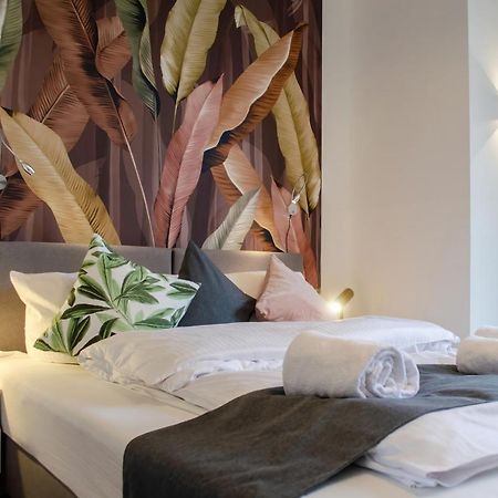 Homely Stay Studio 8 - Relaxed Self-Check-In Room In ミュンヘン エクステリア 写真