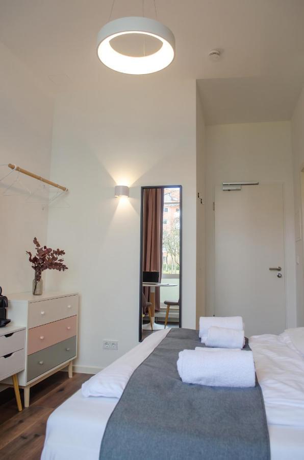 Homely Stay Studio 8 - Relaxed Self-Check-In Room In ミュンヘン エクステリア 写真